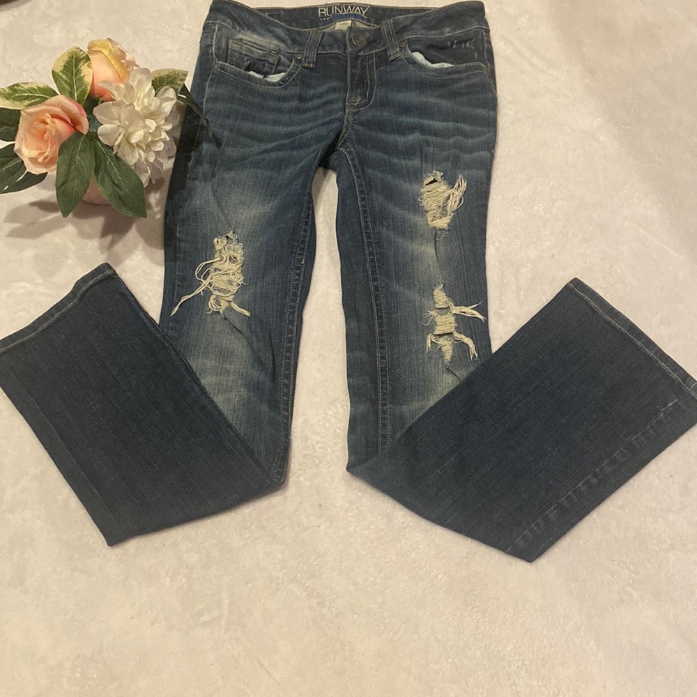 RUNWAY Distressed Refuge Every Day Boot Size 2 Blue Jeans - Picture 1 of 12